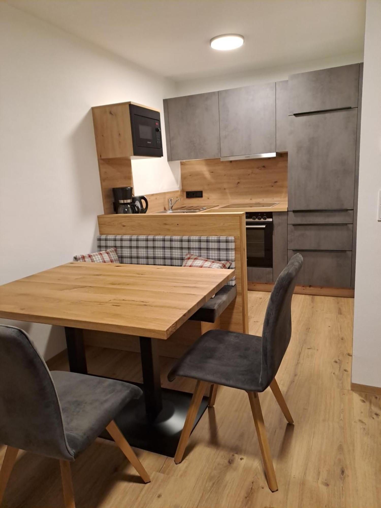 Zimmer & Appartements Schwarzenbacher Sonja & Konrad クライナル エクステリア 写真